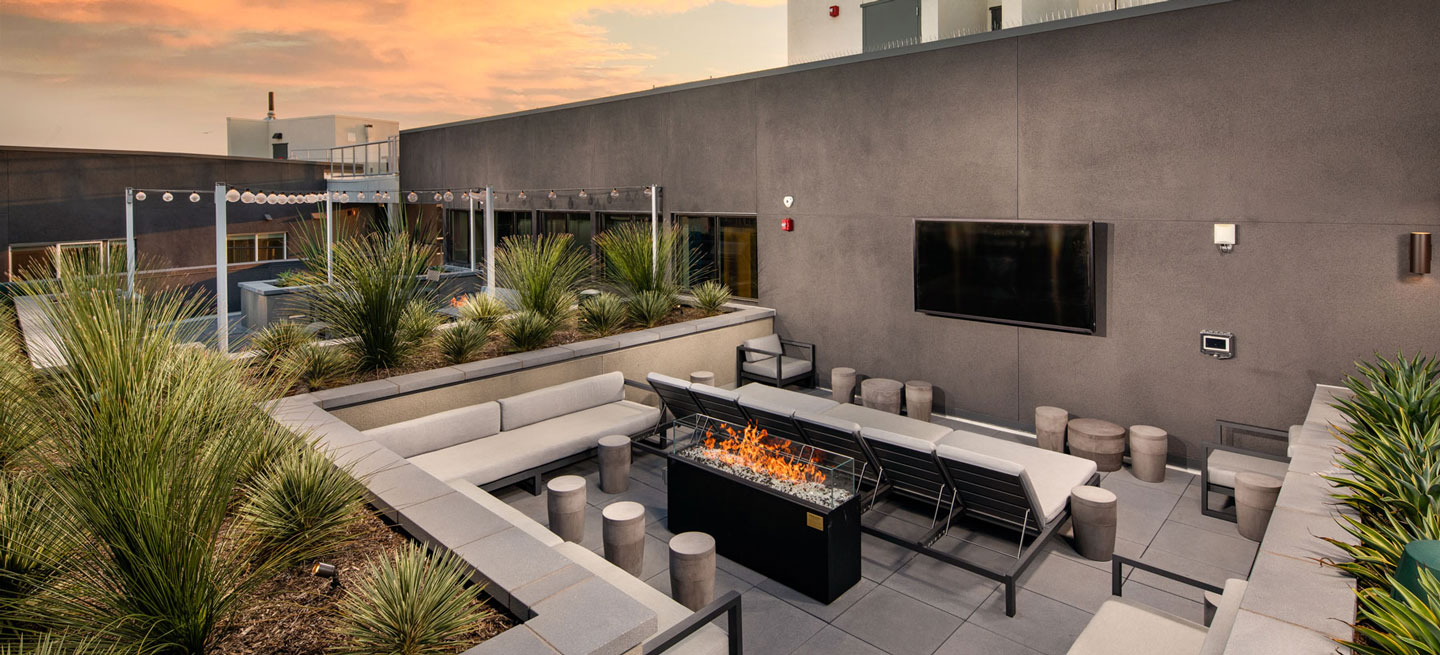 Rooftop Terrace with Outdoor Grills, Sky Lounge and Panoramic Views